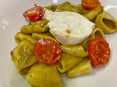 Paccheri Crema Pistacchi E Burrata